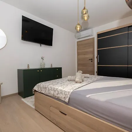 Clematis Gostinjska kuća 3*